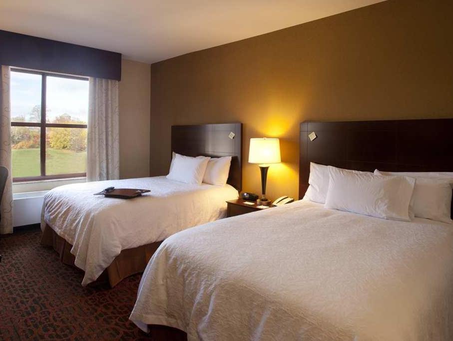 Hampton Inn Marquette-Waterfront Eksteriør bilde